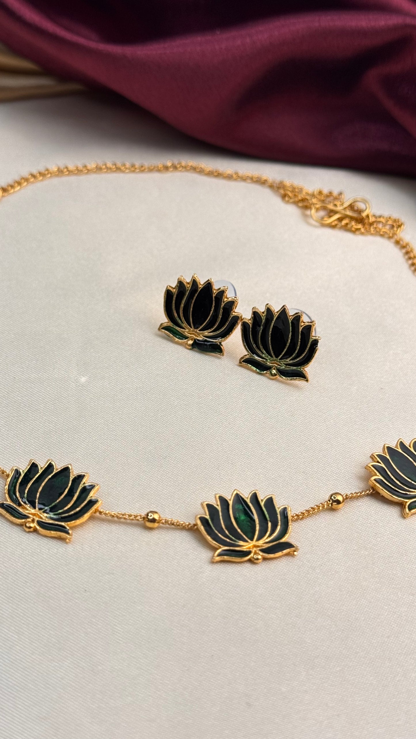 Manju Lotus chain set