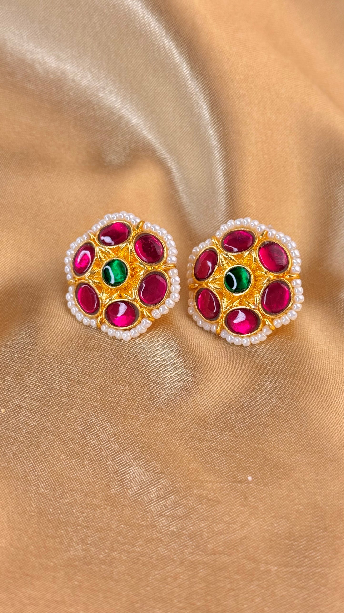 Jadau Six Petal Flower Stud earrings