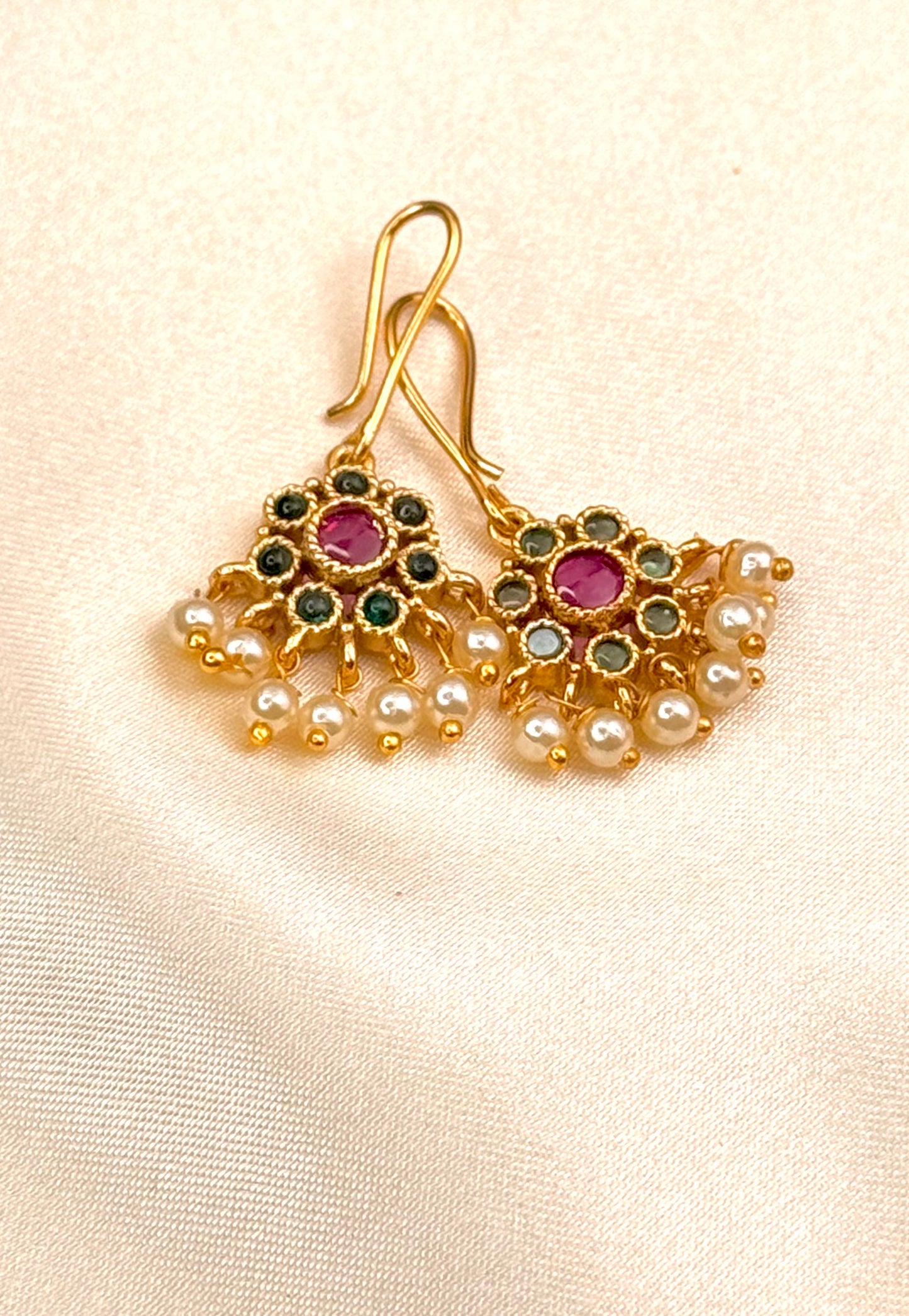 Pearl drop attikai set