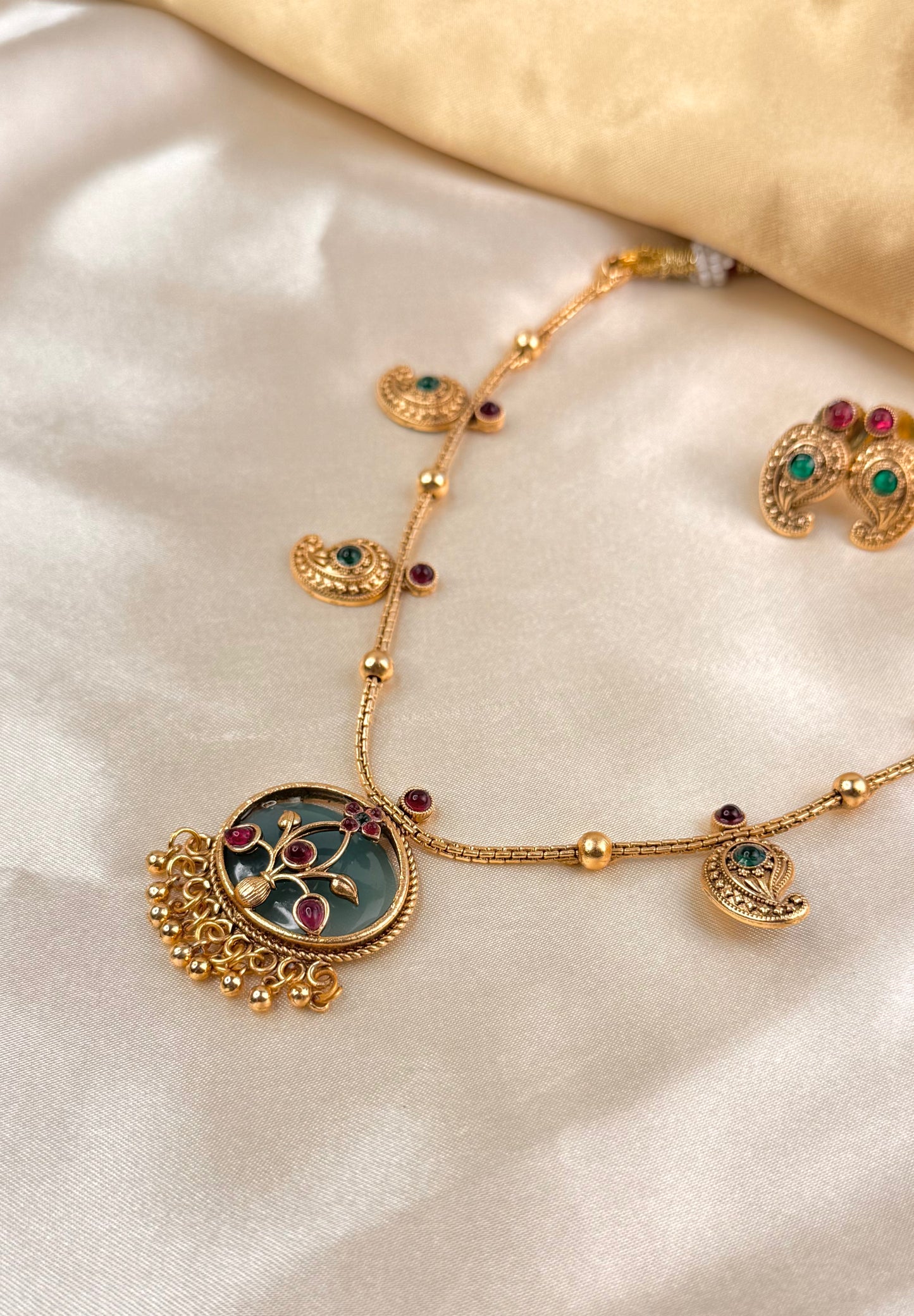 Emerald Drop necklace set