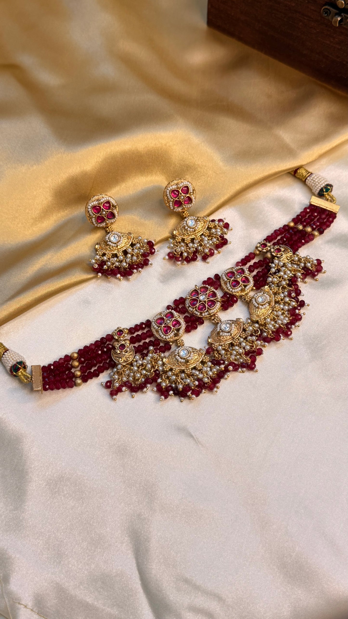 Seethe Rajwadi necklace / chocker set