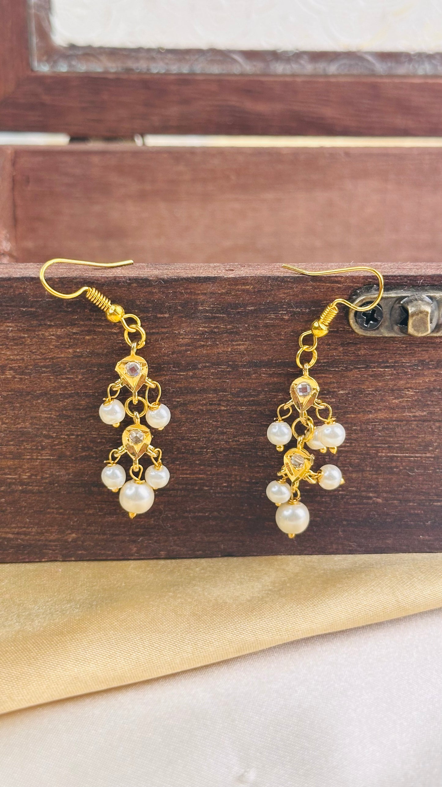 Bead Drop Necklace Pearl white