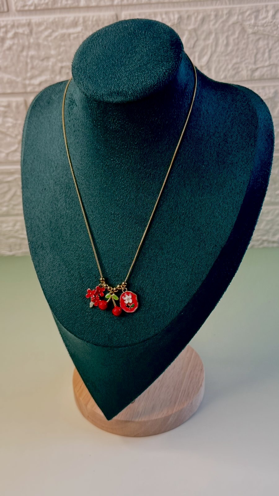 Cherry anti tarnish chain