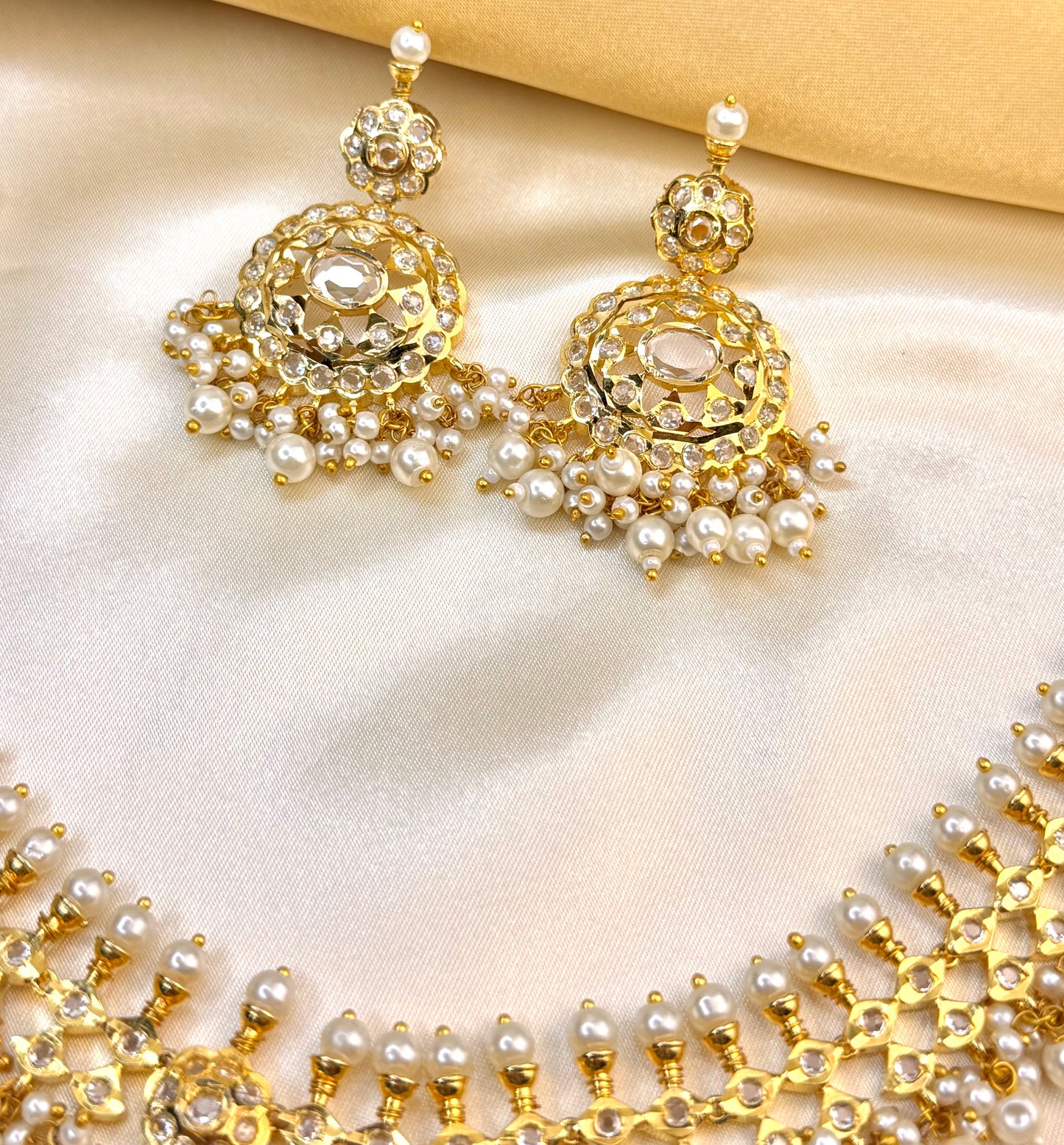 Premium Rajasthani Pearl Necklace Set