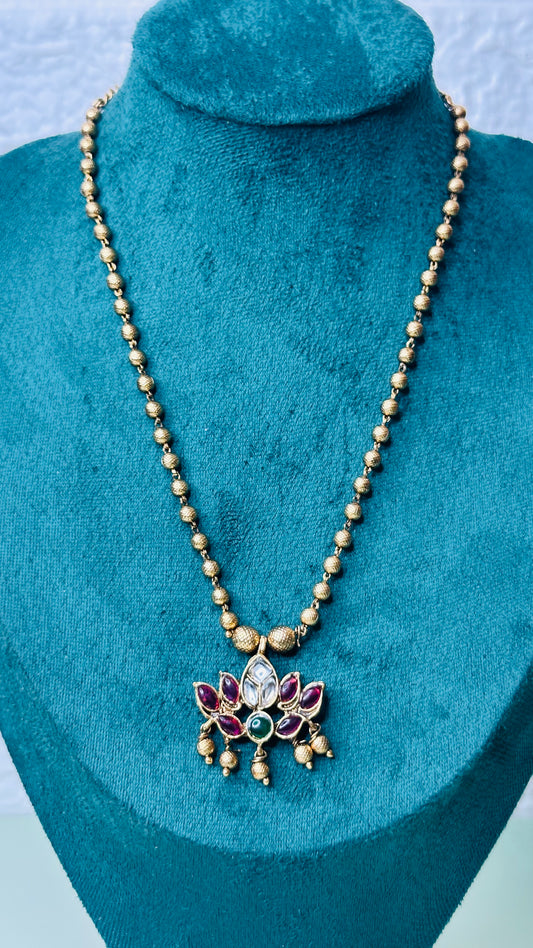 Lotus chain Set