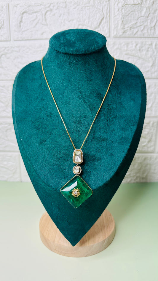 Premium Emerald Moissonite Set