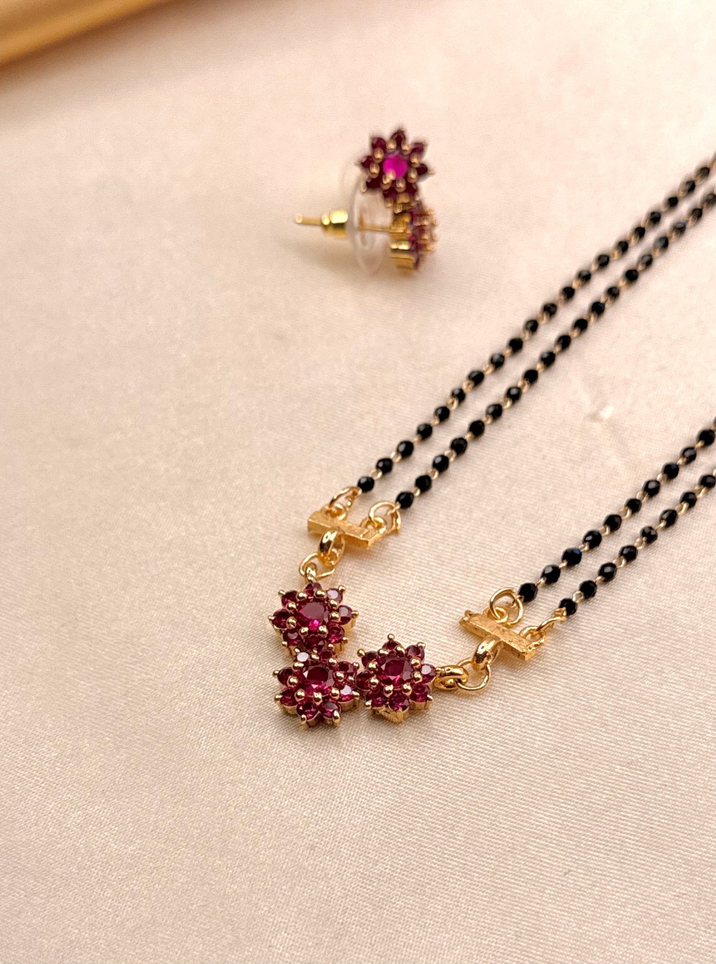 Mangalsutra- Triple Flower -Long Set