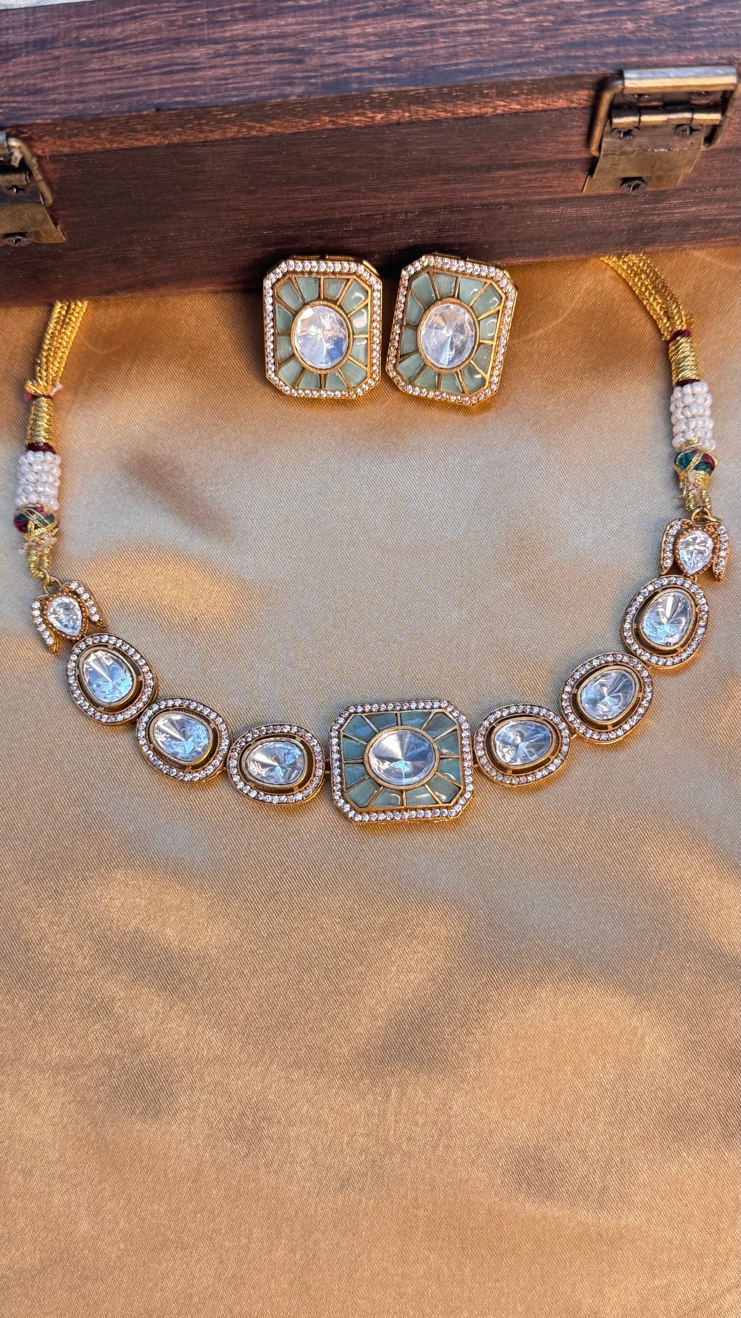 Premium Moissonite emerald/sapphire Choker Set