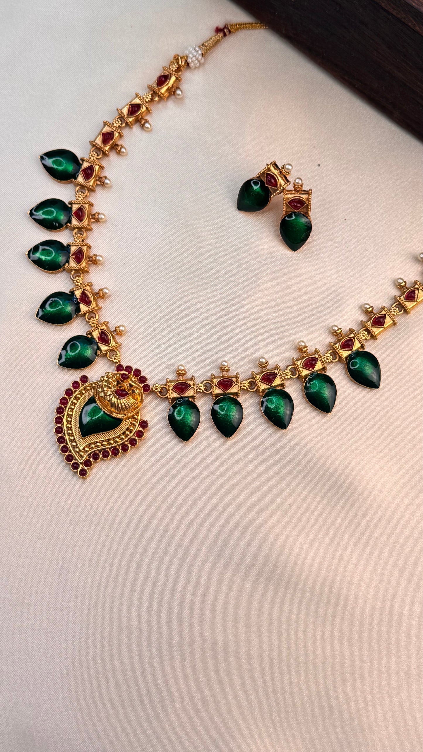 Palakka Maanga Necklace Set