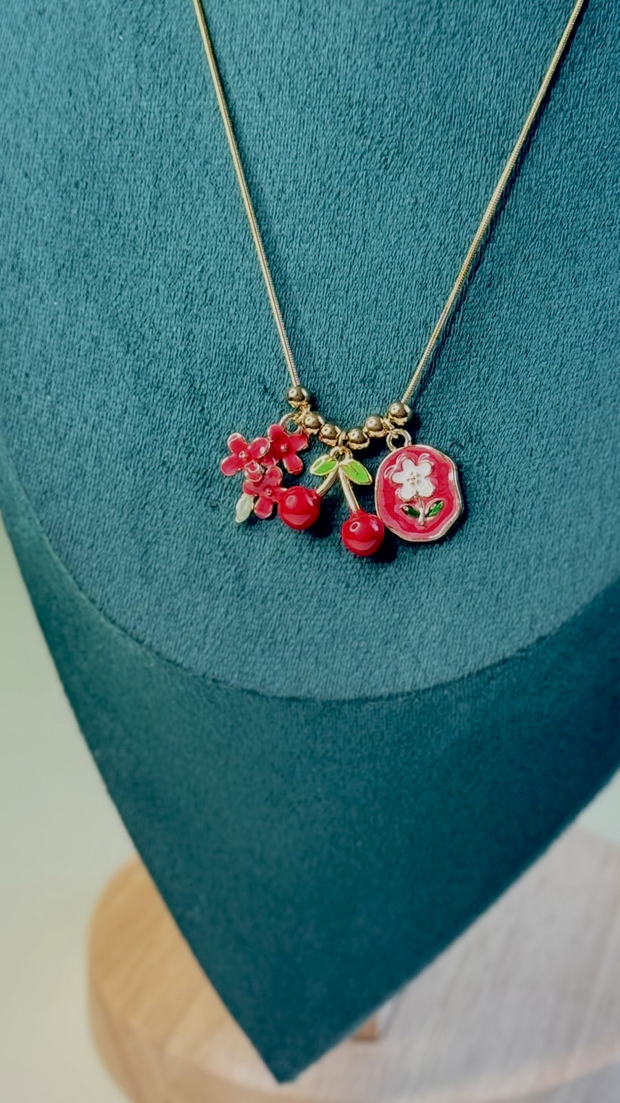 Cherry anti tarnish chain
