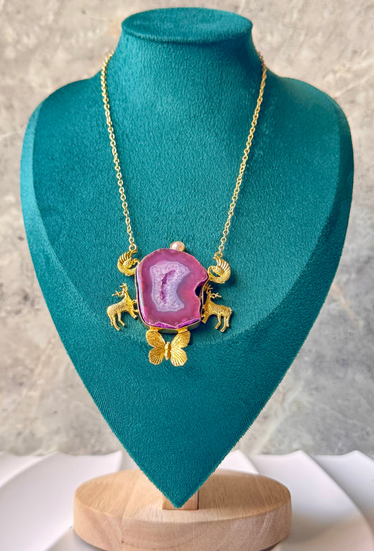 Raw stone Isha Neckpiece Set