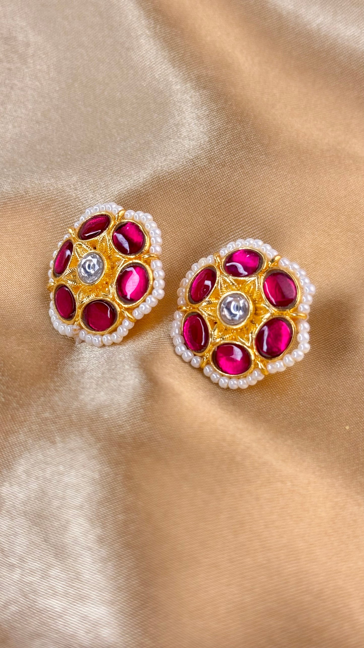 Jadau Six Petal Flower Stud earrings