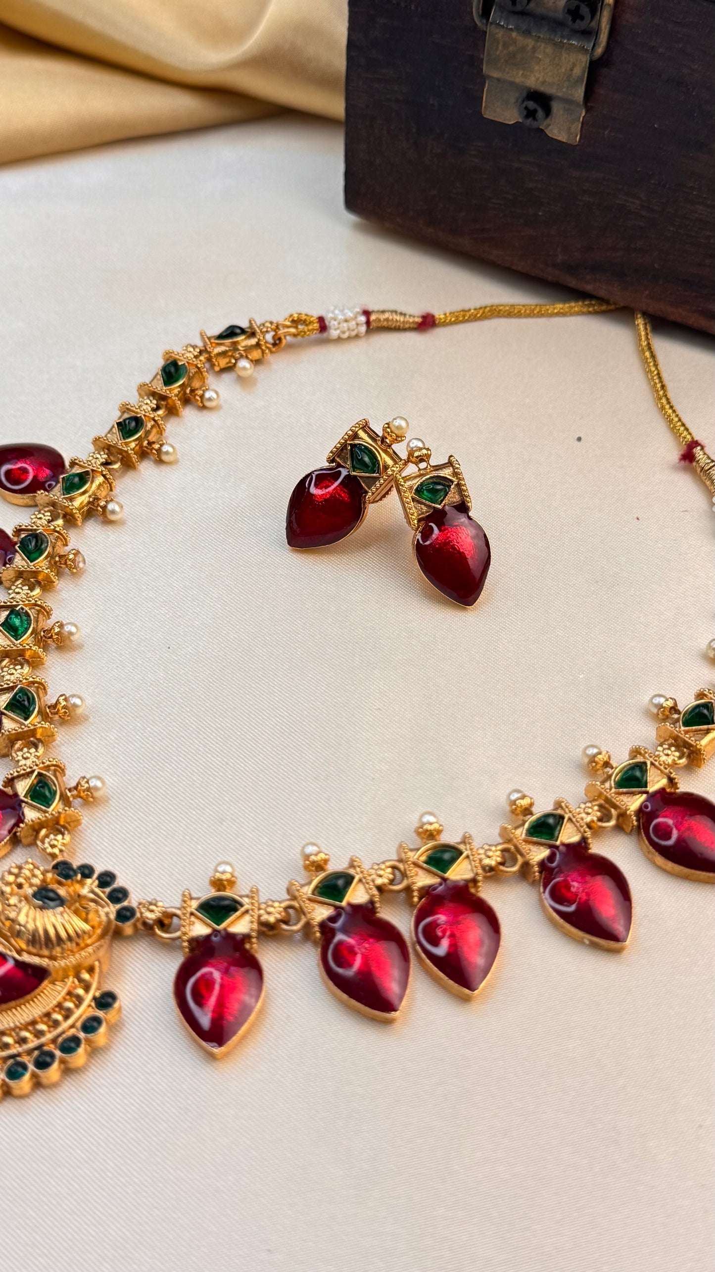 Palakka Maanga Necklace Set