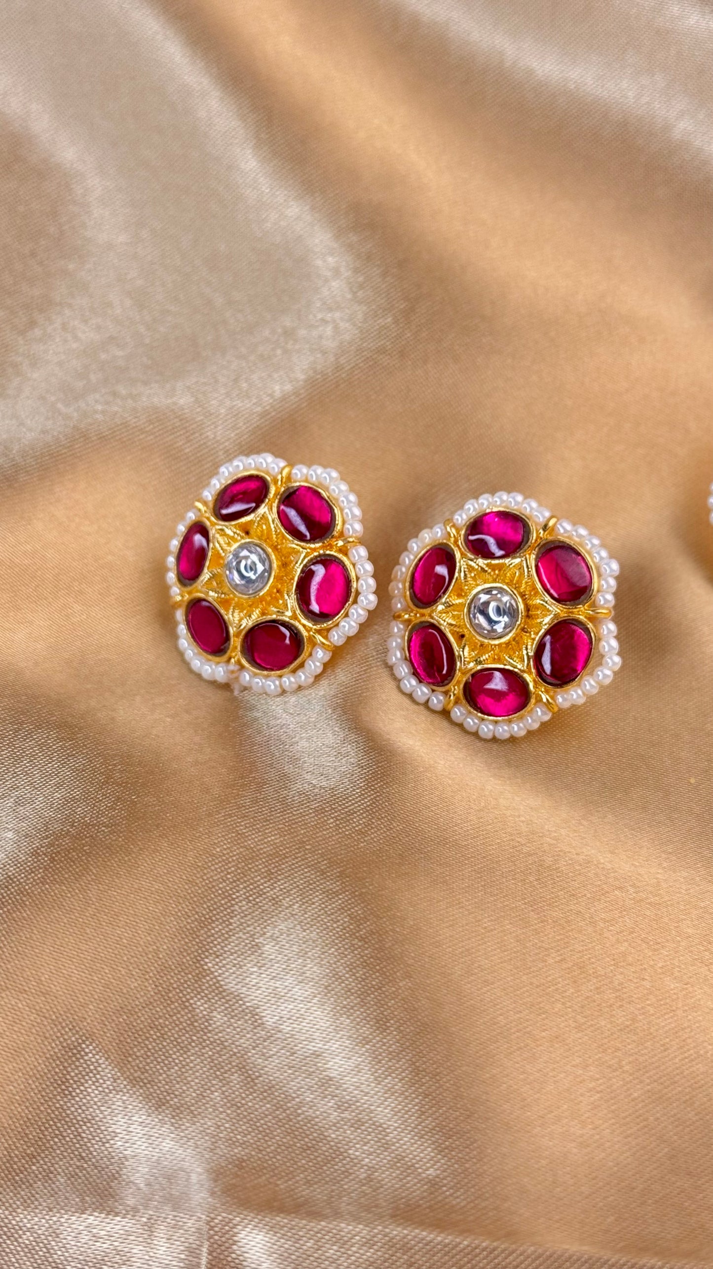 Jadau Six Petal Flower Stud earrings
