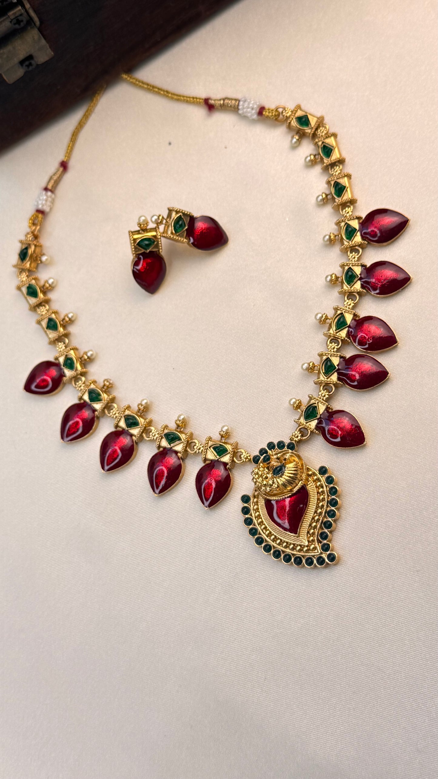 Palakka Maanga Necklace Set