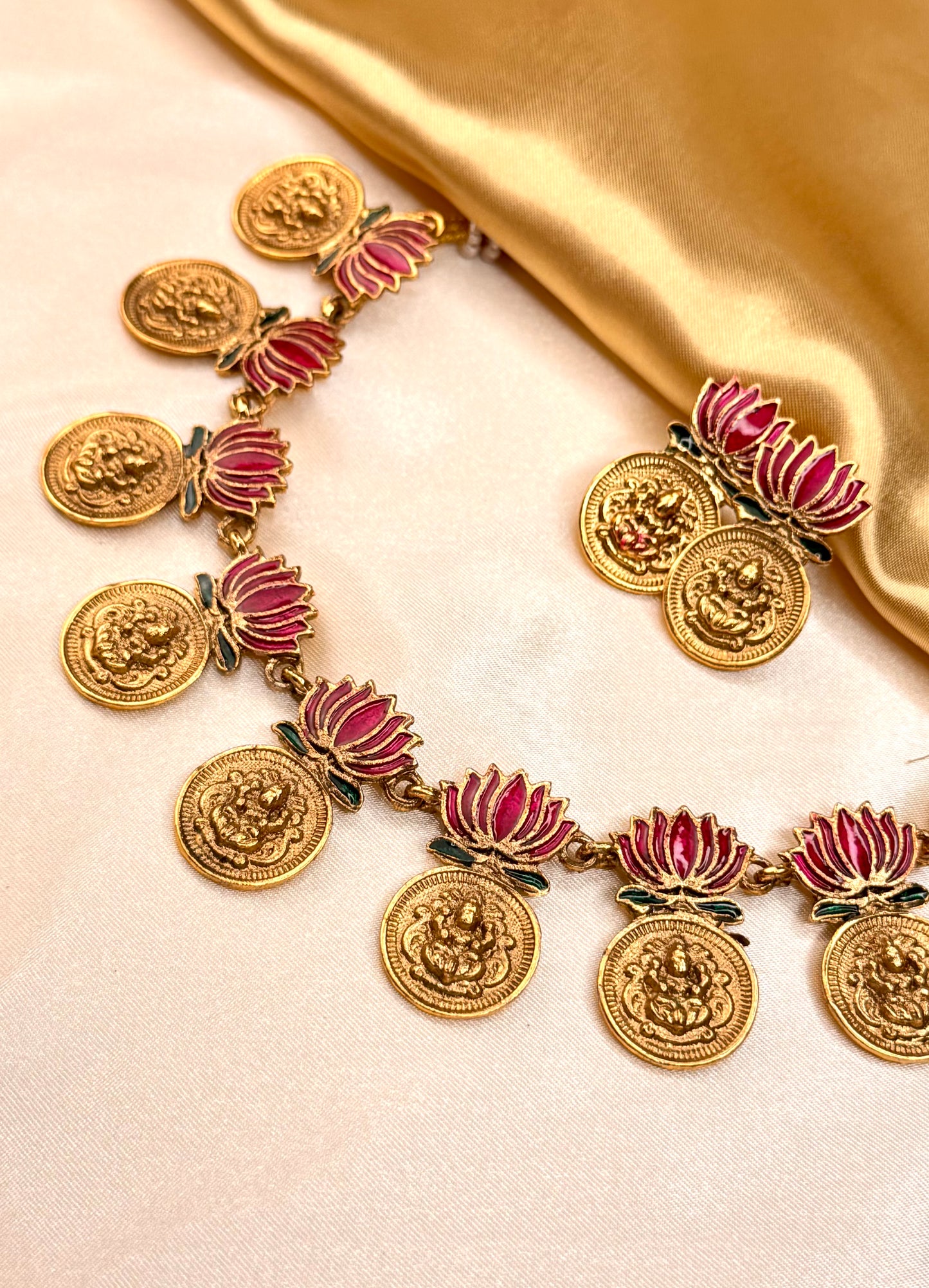 Kashi Lekshmi Drop Necklace Set