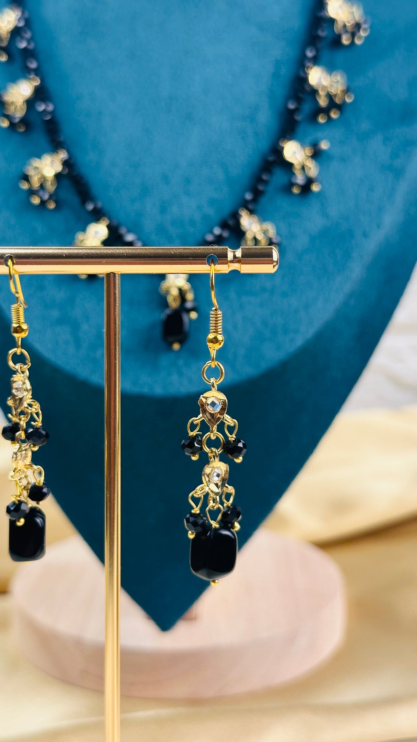 Bead Drop Necklace Black