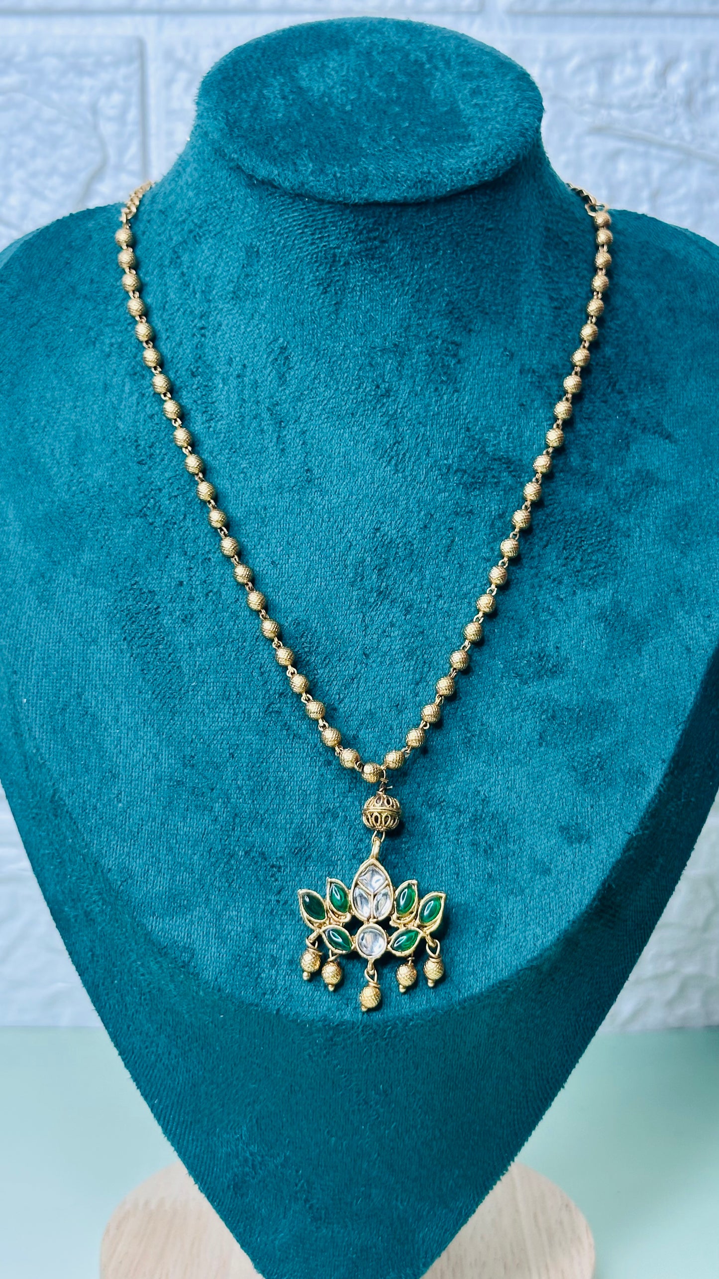 Lotus chain Set