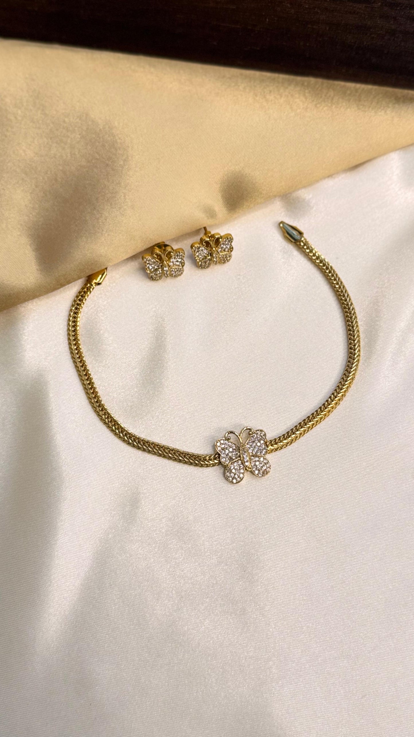 Thumbi Attigai necklace Set