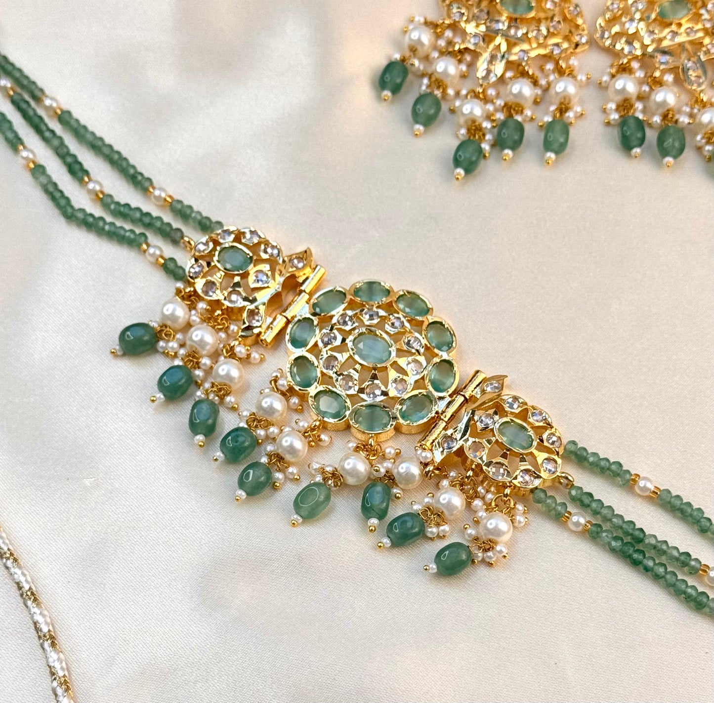 Premium Rajasthani Mughal choker set