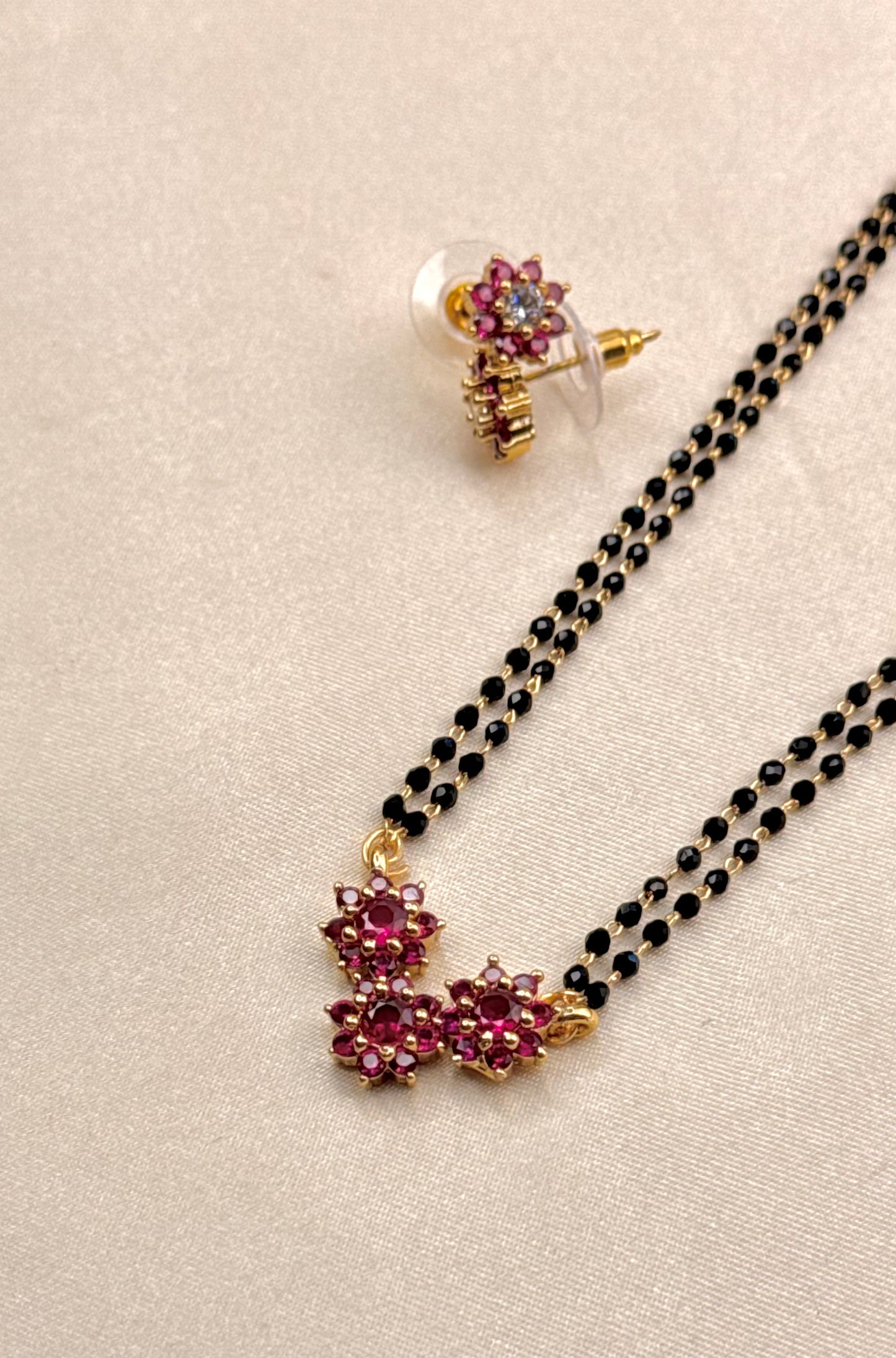 Mangalsutra- Triple Flower -Long Set