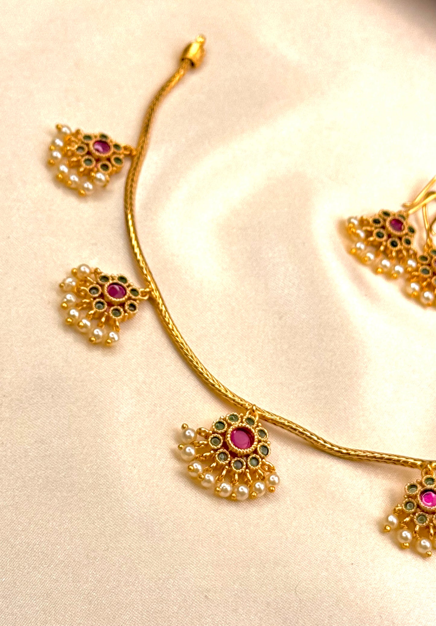 Pearl drop attikai set