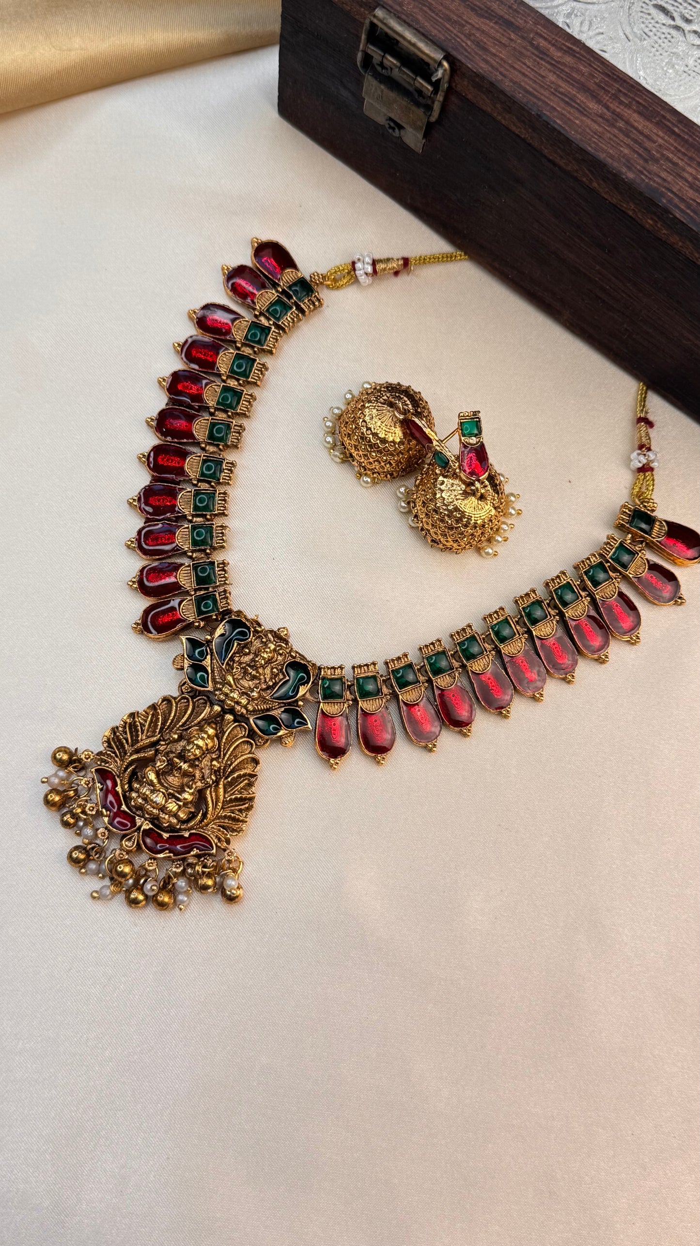 Lekshmi Nagaadam Palakka short Haram