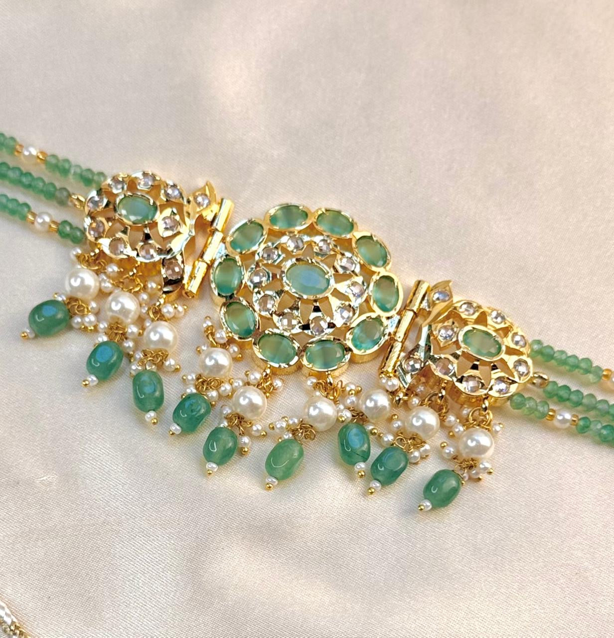 Premium Rajasthani Mughal choker set