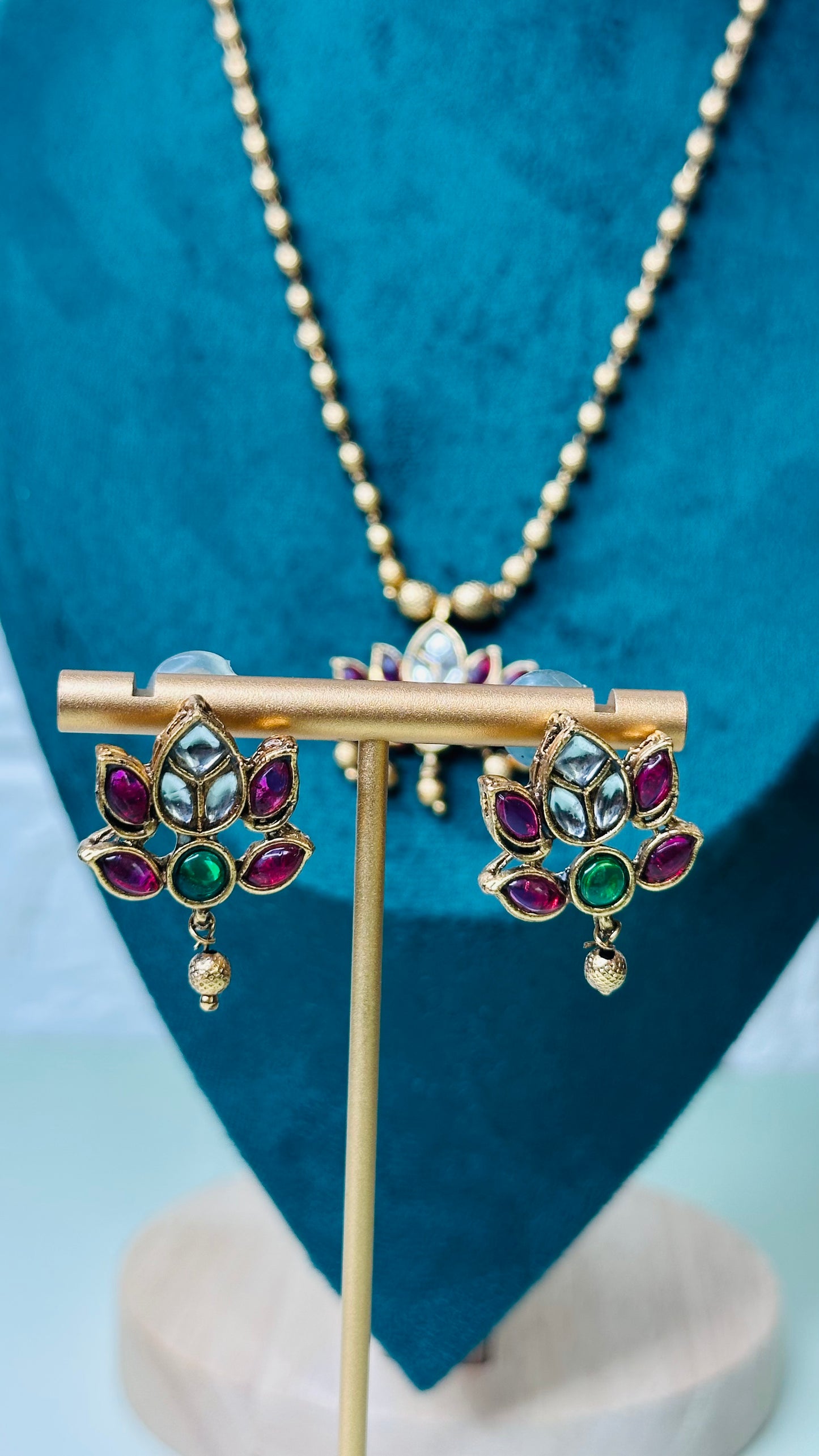 Lotus chain Set