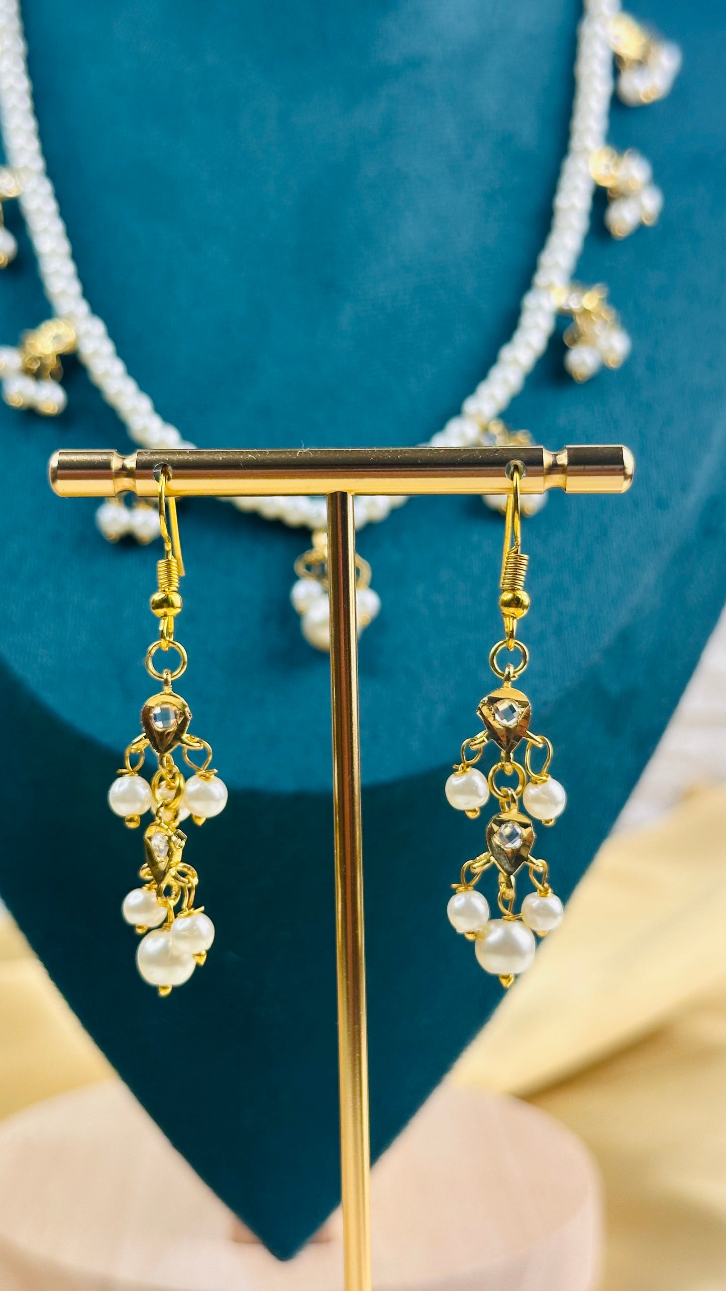 Bead Drop Necklace Pearl white