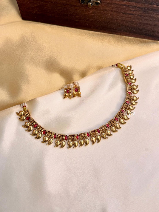 Maanga Necklace Set