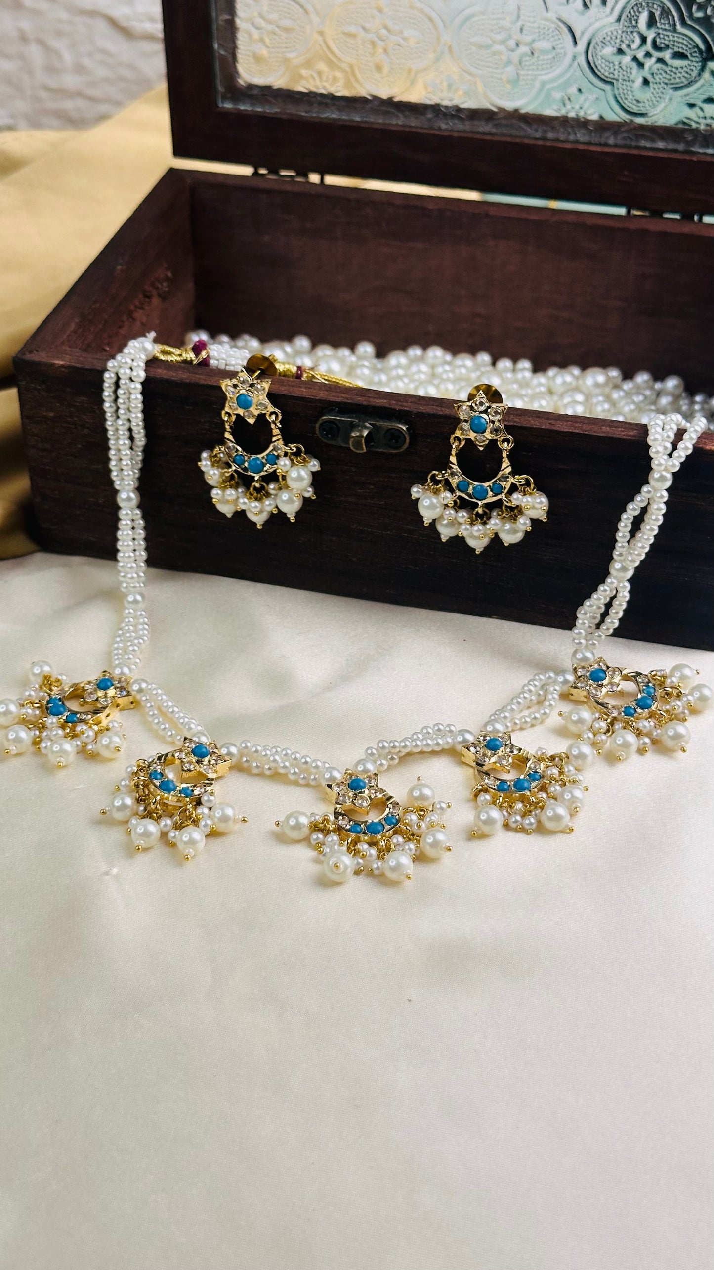Mughal Chandini Necklace teal blue Set