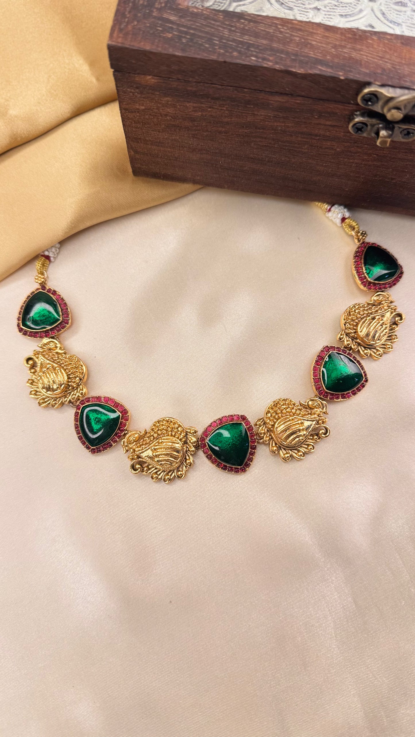 Peacock Choker Set