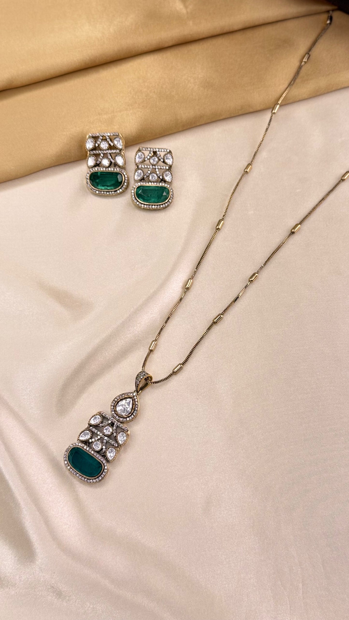 Premium Single Layer Moissonite Pendant Set