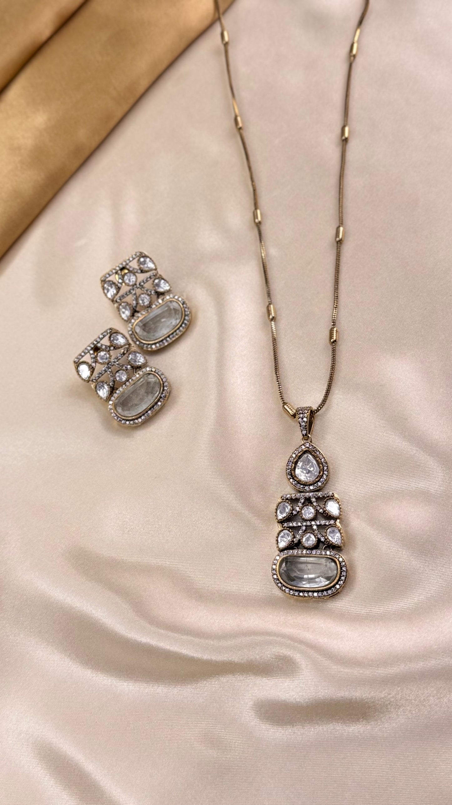Premium Single Layer Moissonite Pendant Set