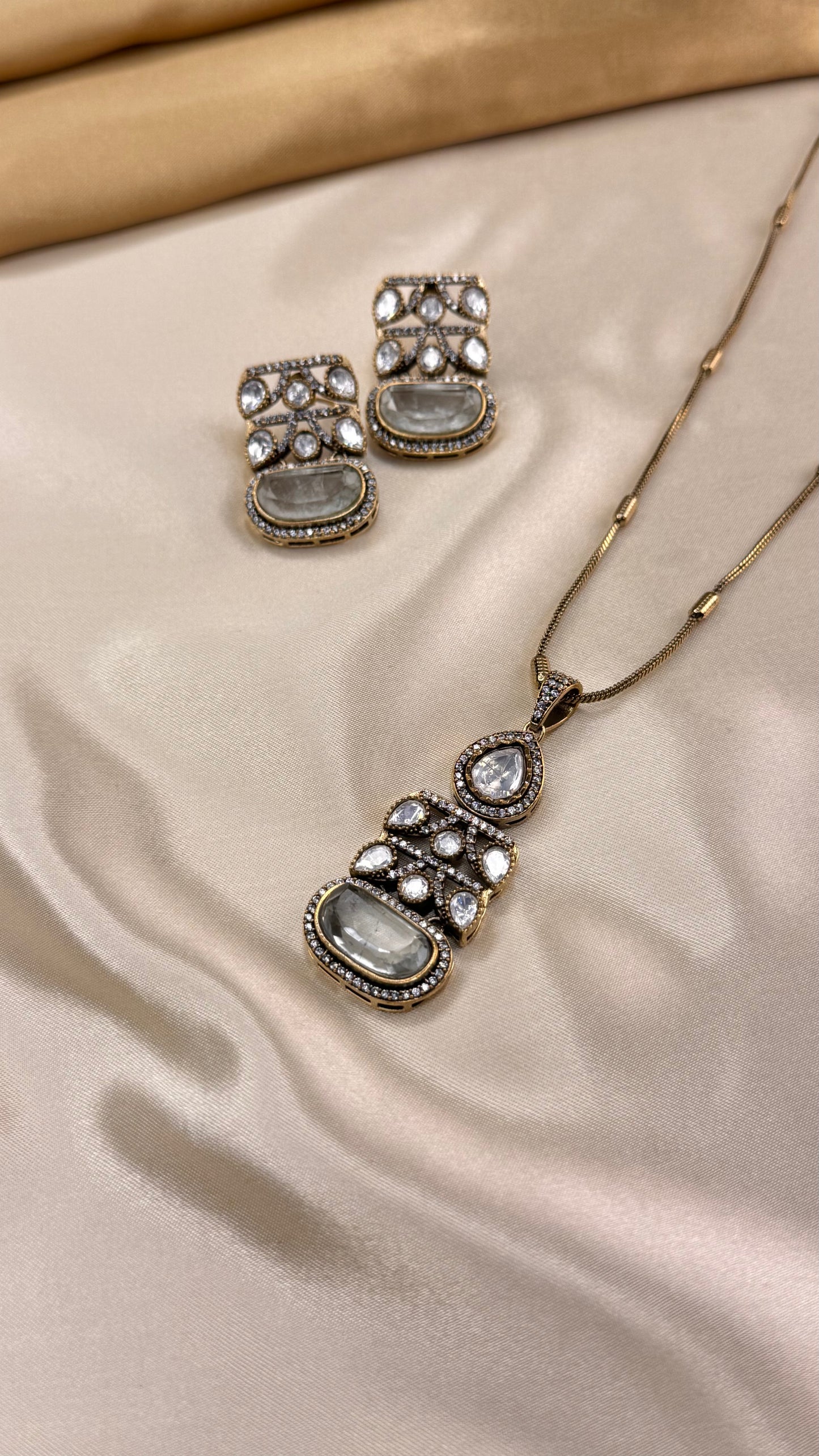 Premium Single Layer Moissonite Pendant Set