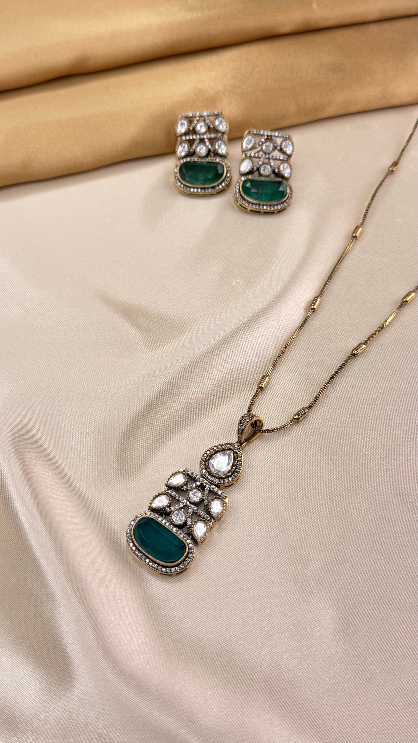 Premium Single Layer Moissonite Pendant Set