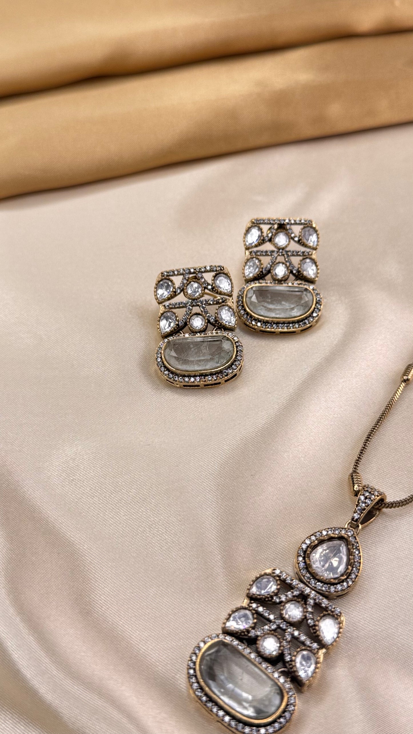 Premium Single Layer Moissonite Pendant Set