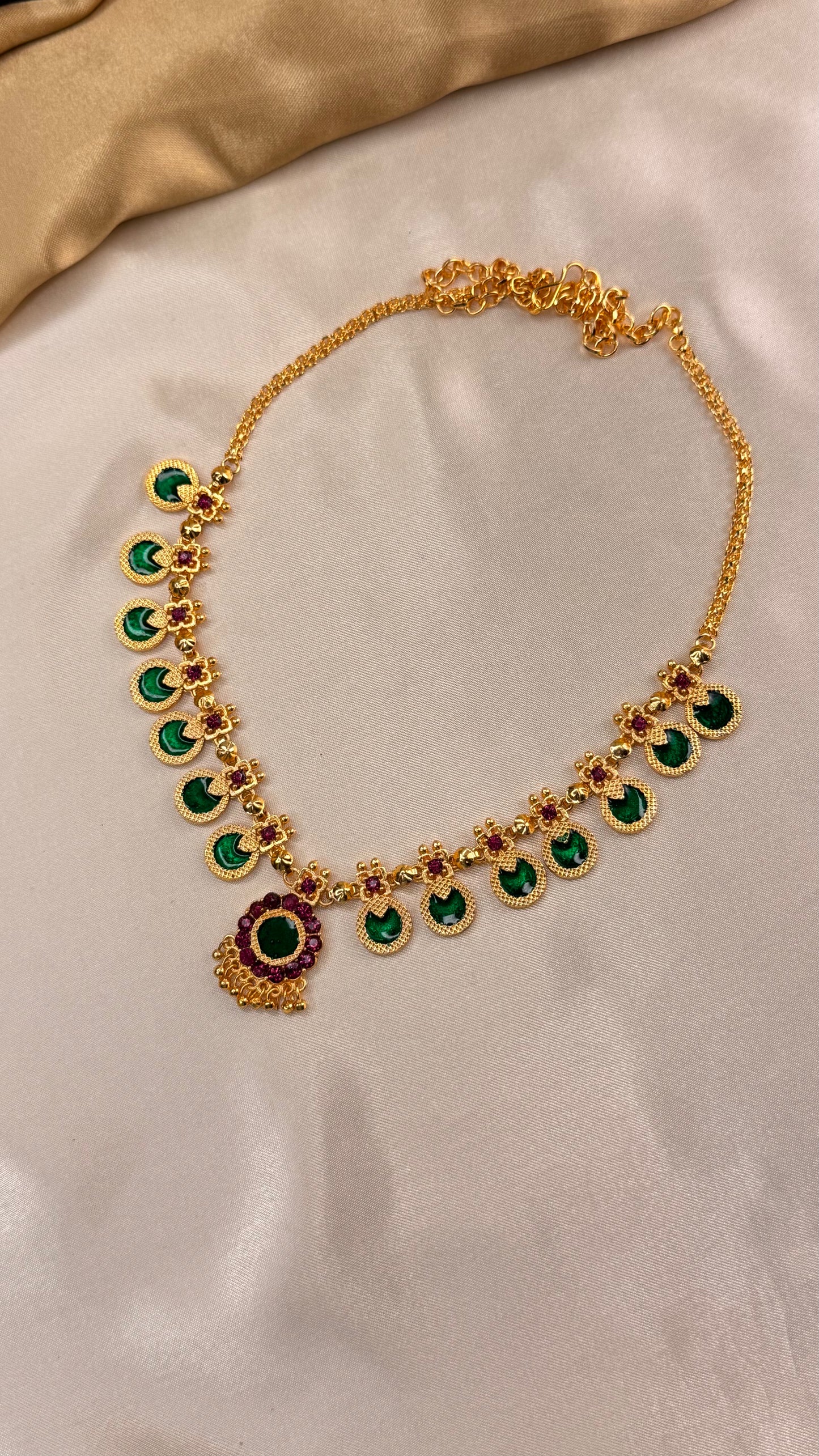 Traditional Round Palakka necklace chain