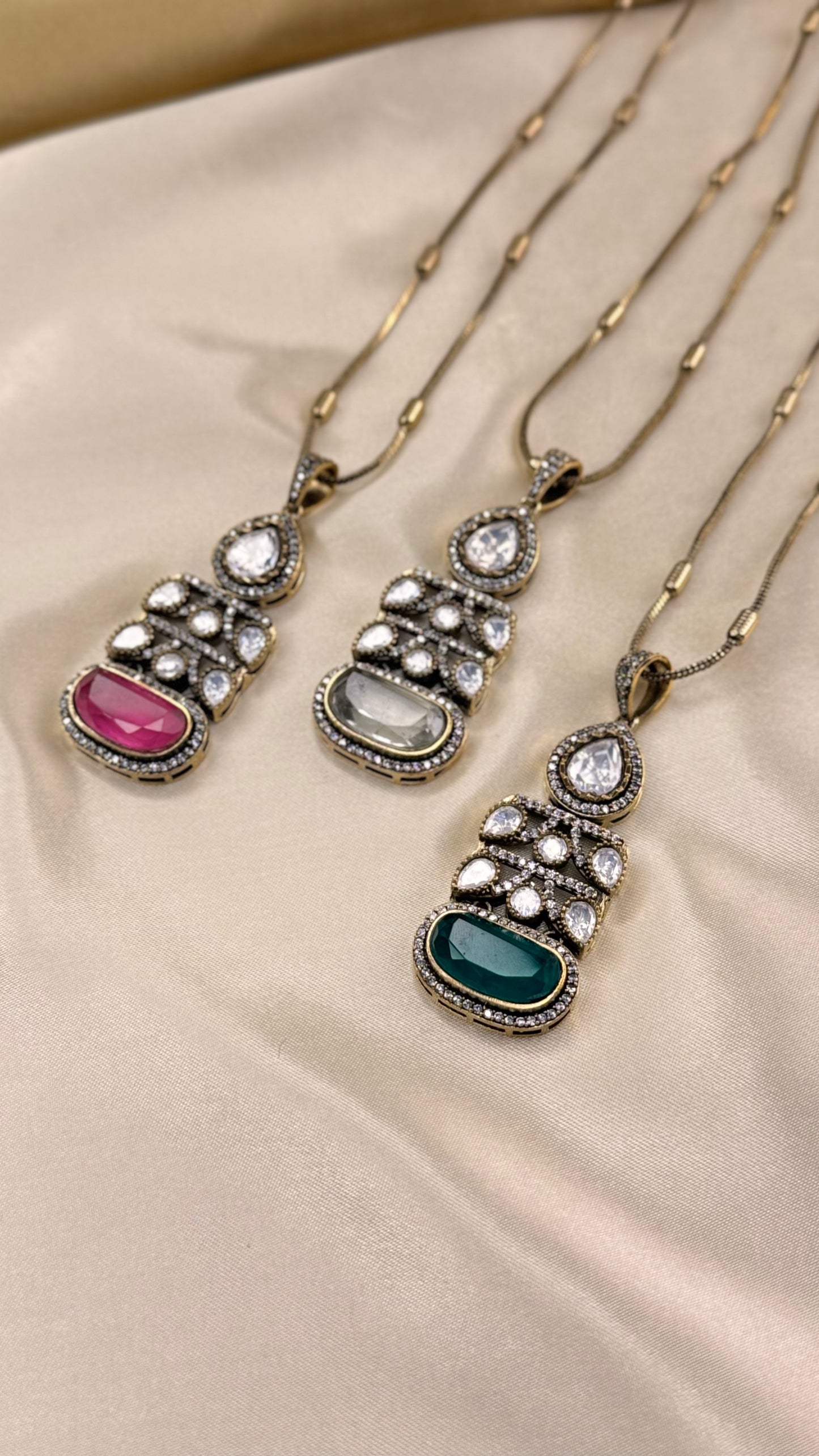 Premium Single Layer Moissonite Pendant Set