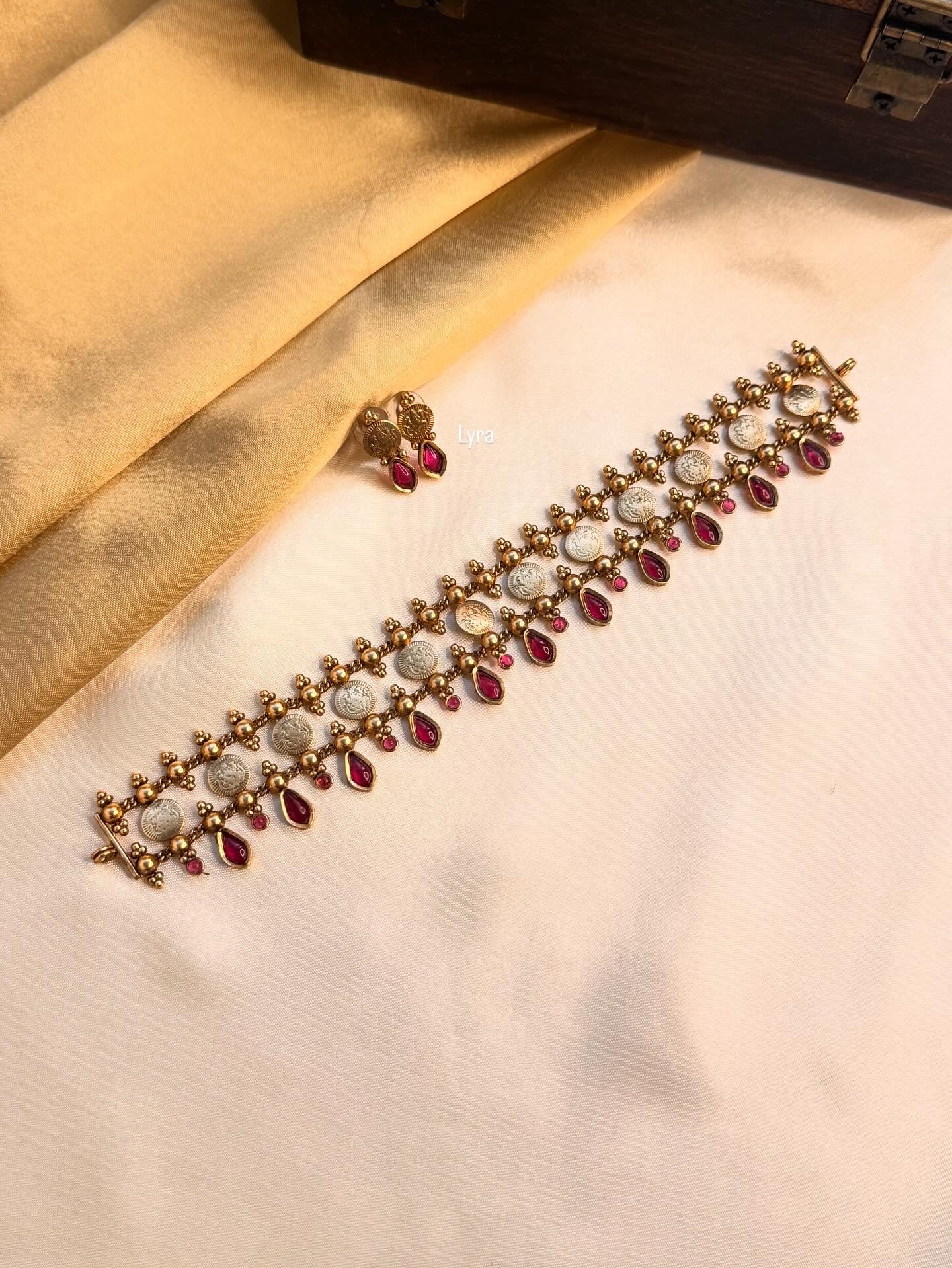 Kashi Drop choker/necklace set