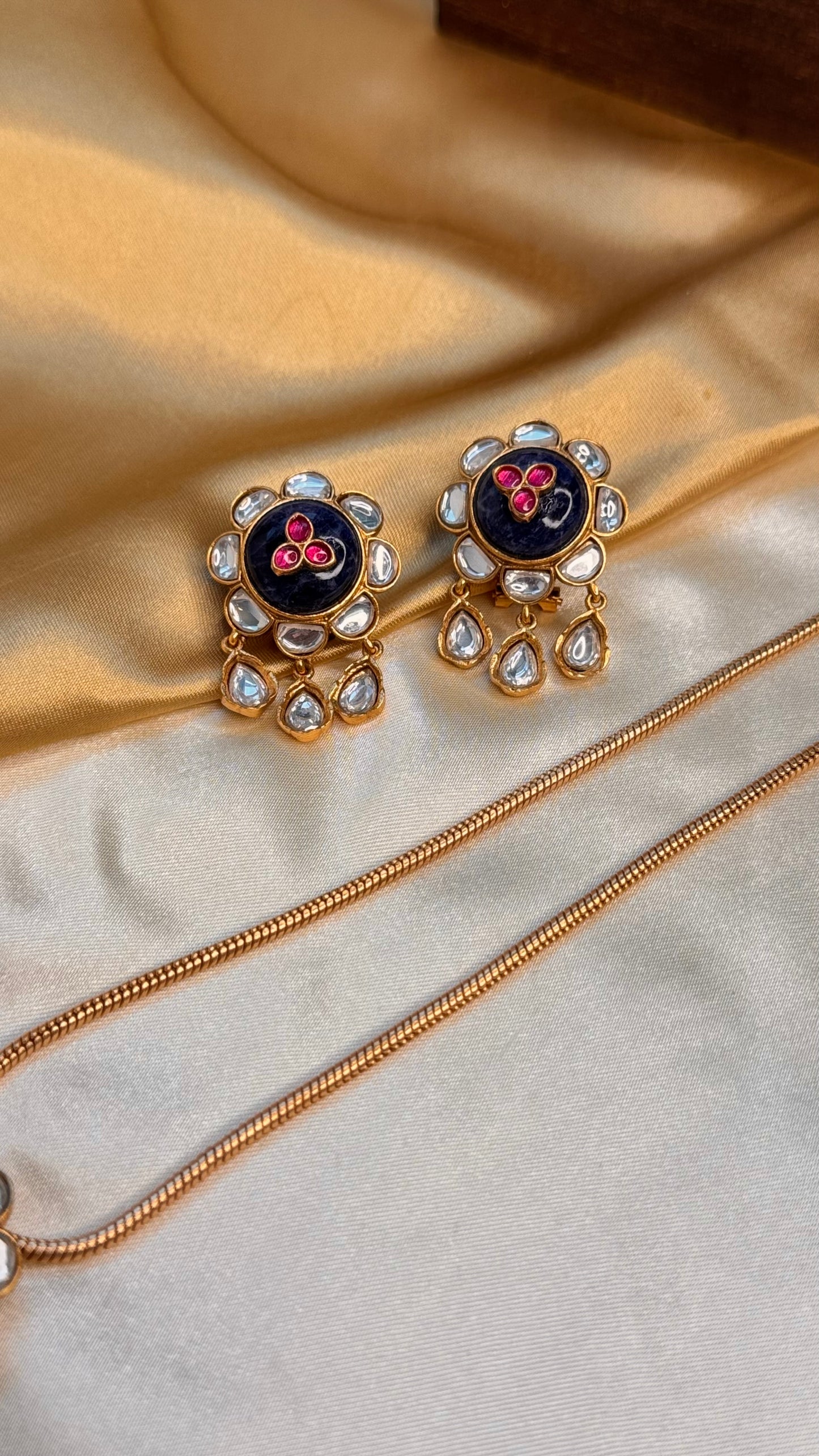 Single Layer Premium Moissonite Sapphire Set
