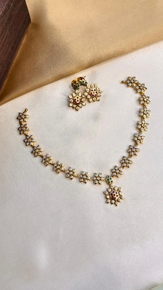 AD STAR NECKLACE